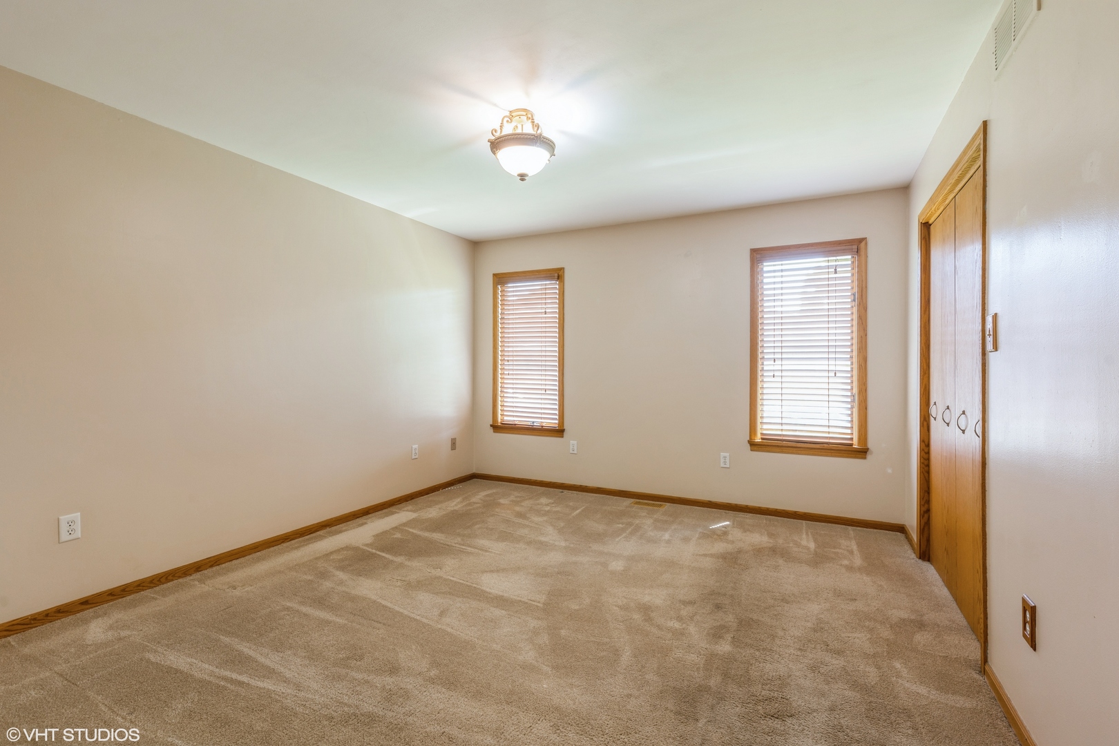 1440 Brandywine Drive, Munster, IN 46321