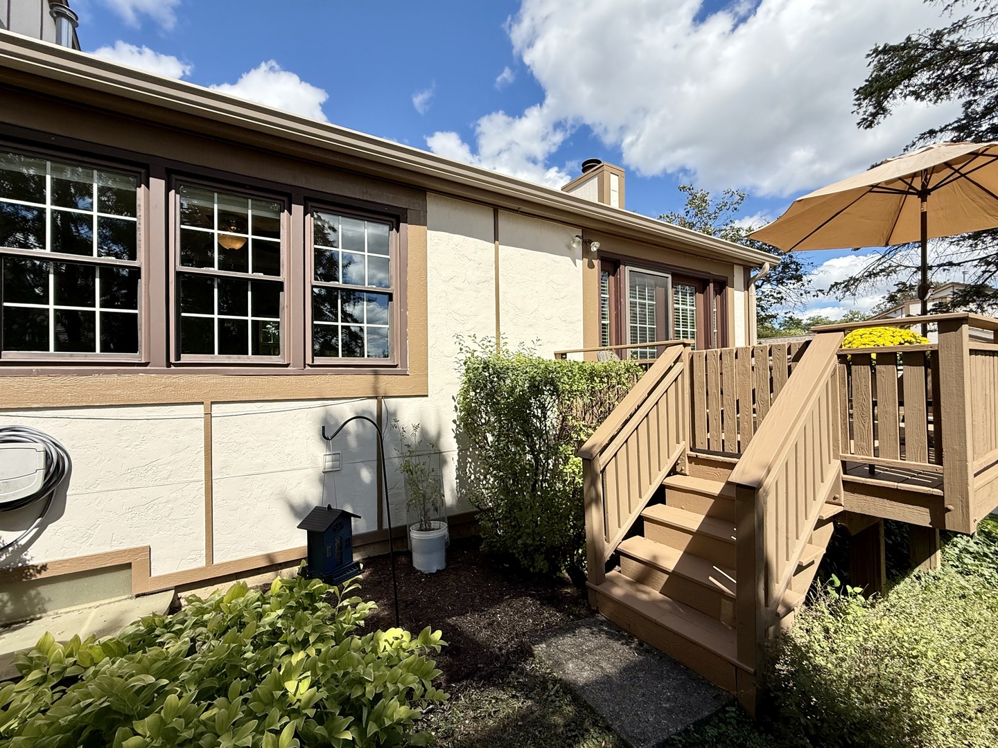 1118 Oakview Drive, Wheaton, IL 60187