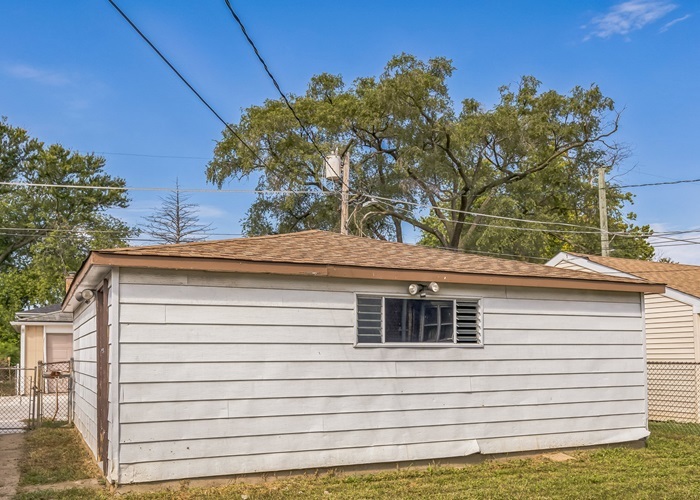 1102 31st Avenue, Bellwood, IL 60104