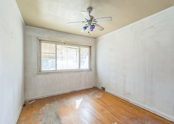 1102 31st Avenue, Bellwood, IL 60104