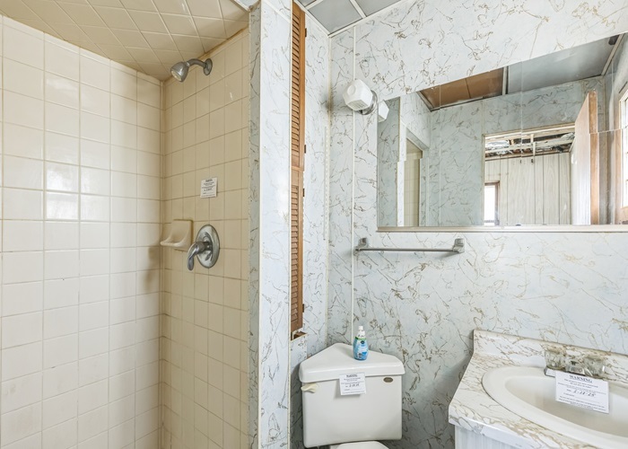 1102 31st Avenue, Bellwood, IL 60104