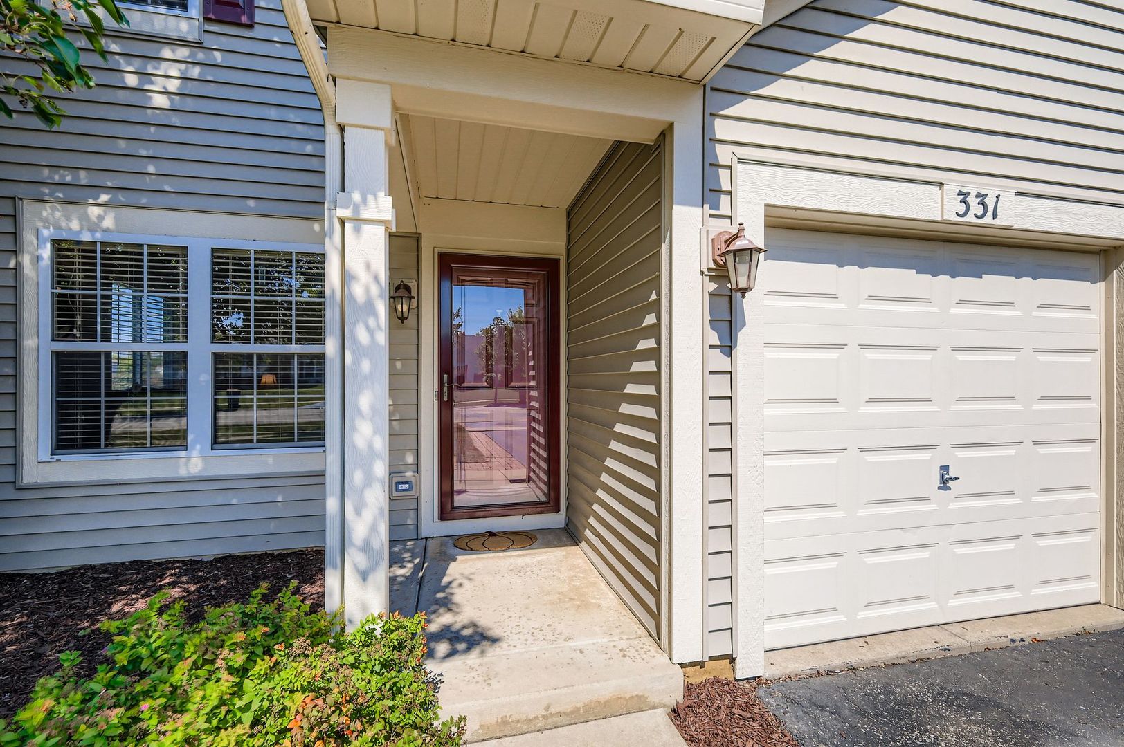 331 Gregory Lane #331, Plano, IL 60545