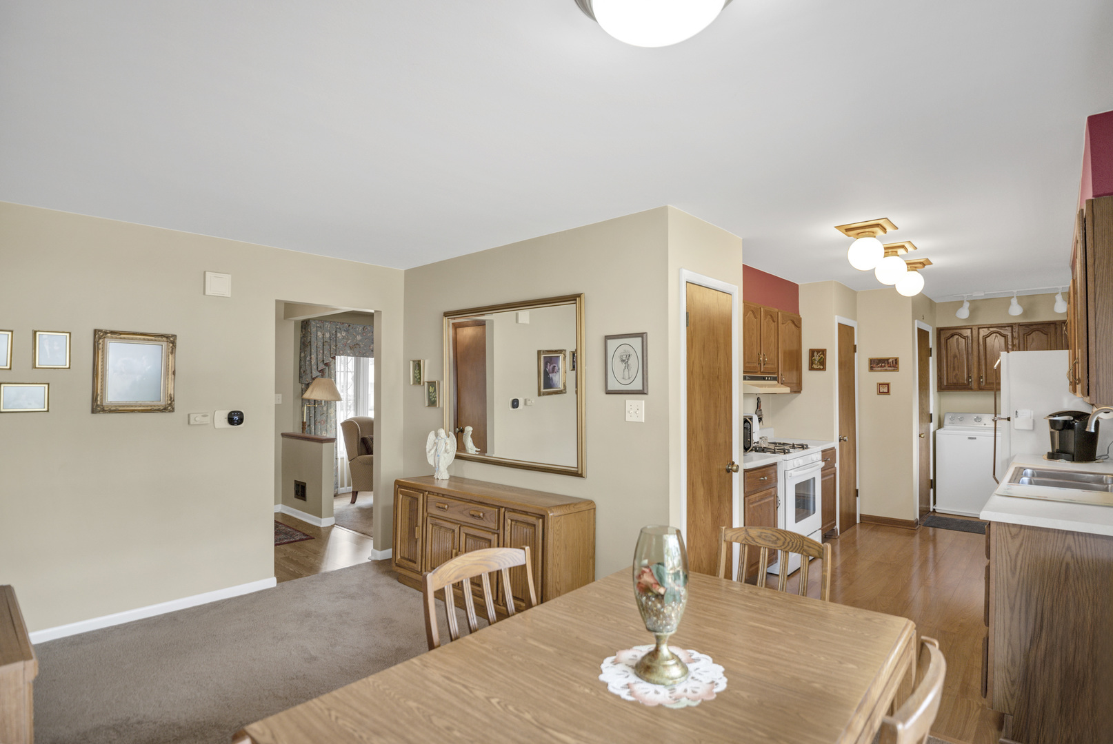 236 Clearmont Drive, Elk Grove Village, IL 60007