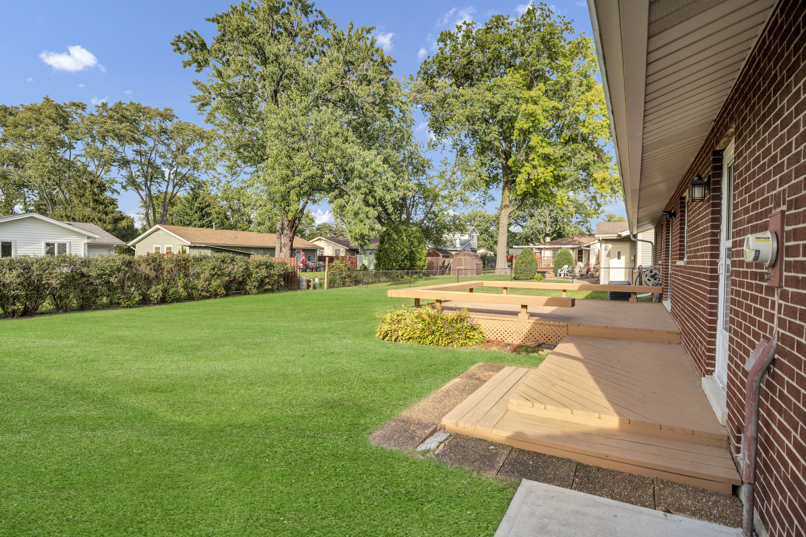 236 Clearmont Drive, Elk Grove Village, IL 60007