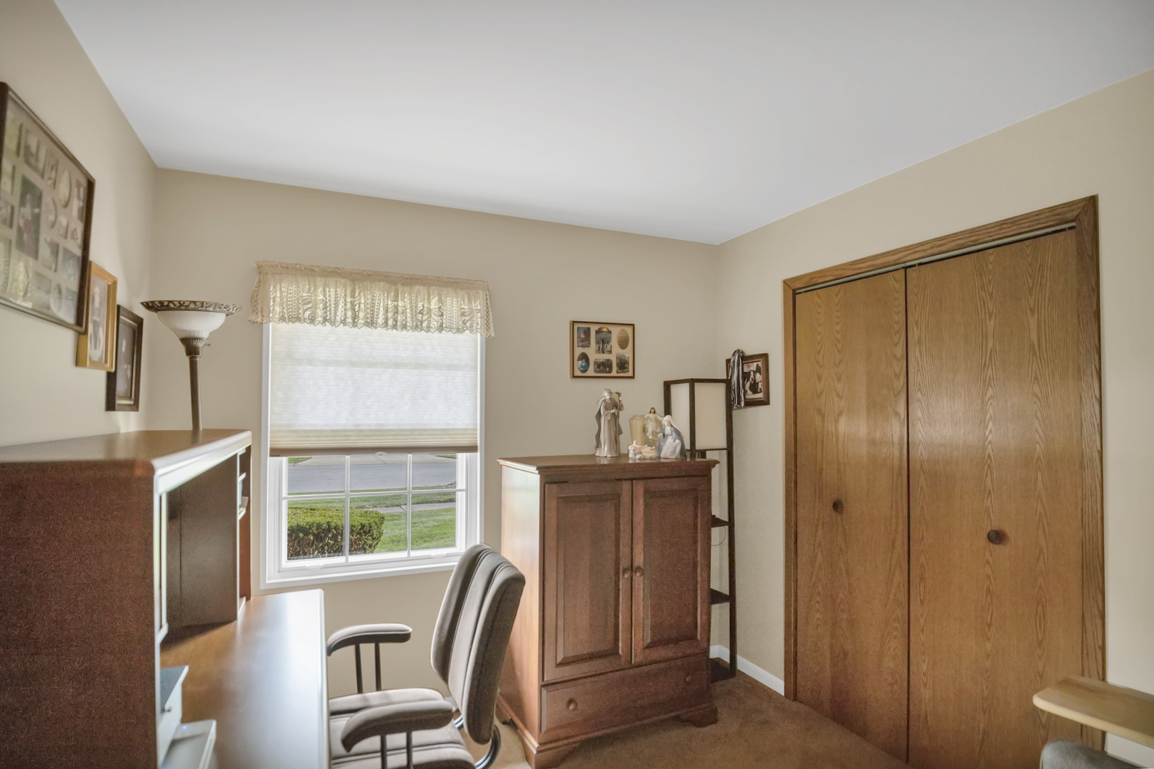 236 Clearmont Drive, Elk Grove Village, IL 60007