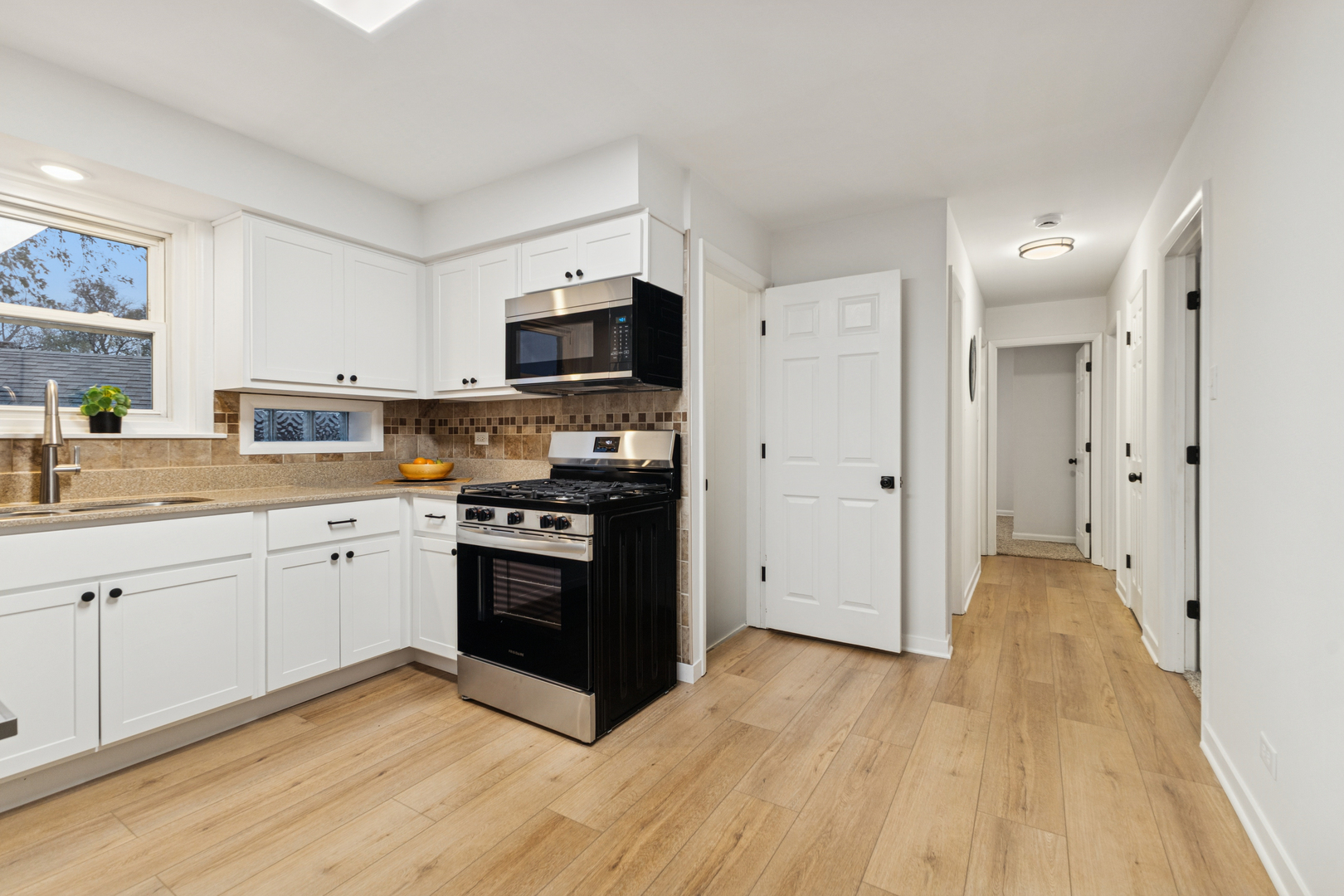 468 Joyce Court, South Holland, IL 60473