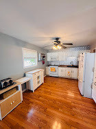 215 Ridgewood Drive, Woodstock, IL 60098