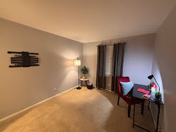 215 Ridgewood Drive, Woodstock, IL 60098