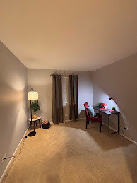 215 Ridgewood Drive, Woodstock, IL 60098