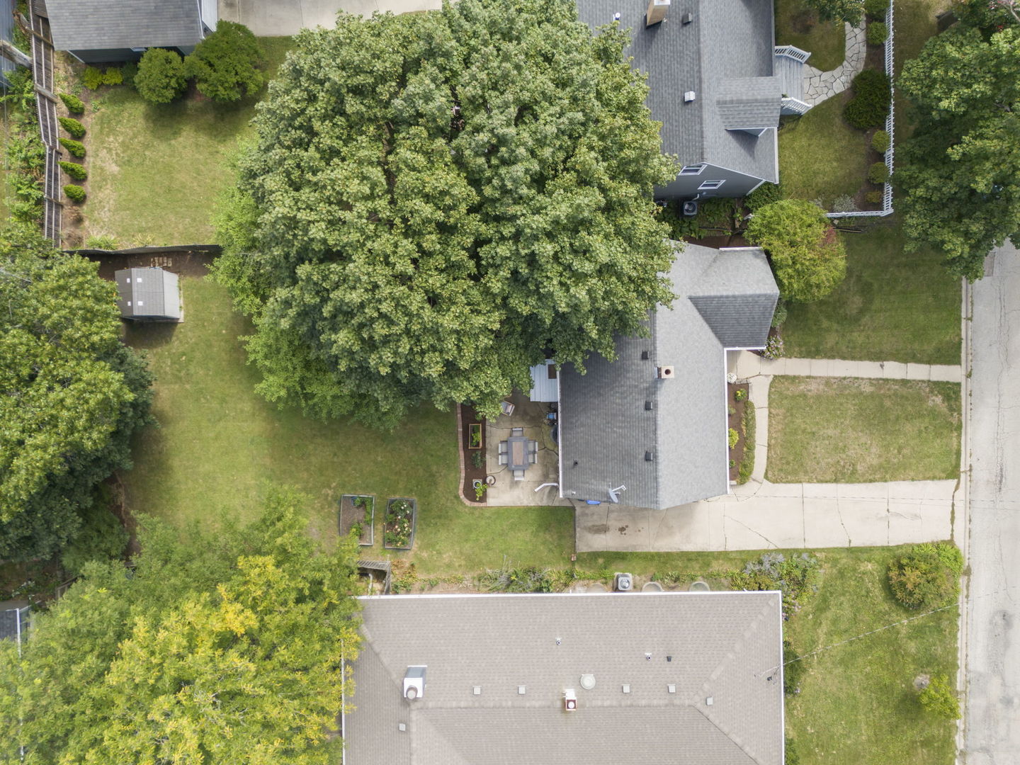 308 S 12th Avenue, St. Charles, IL 60174