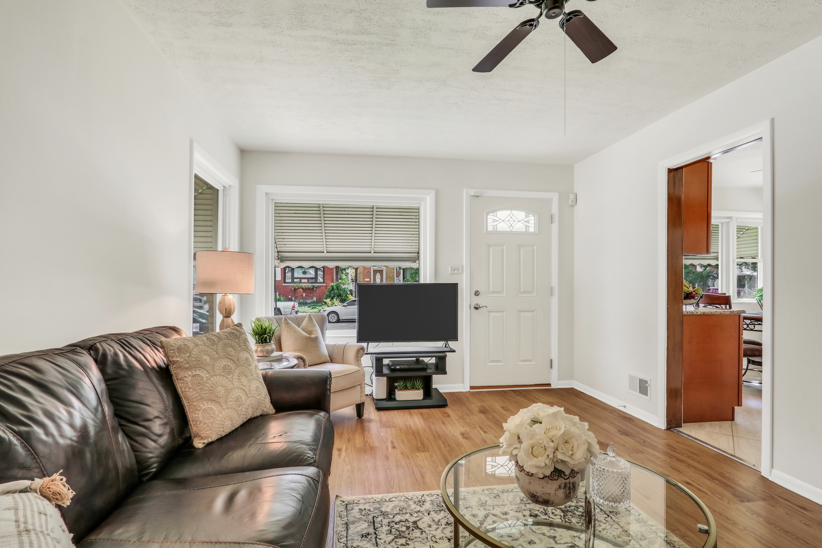 4858 W Strong Street, Chicago, IL 60630