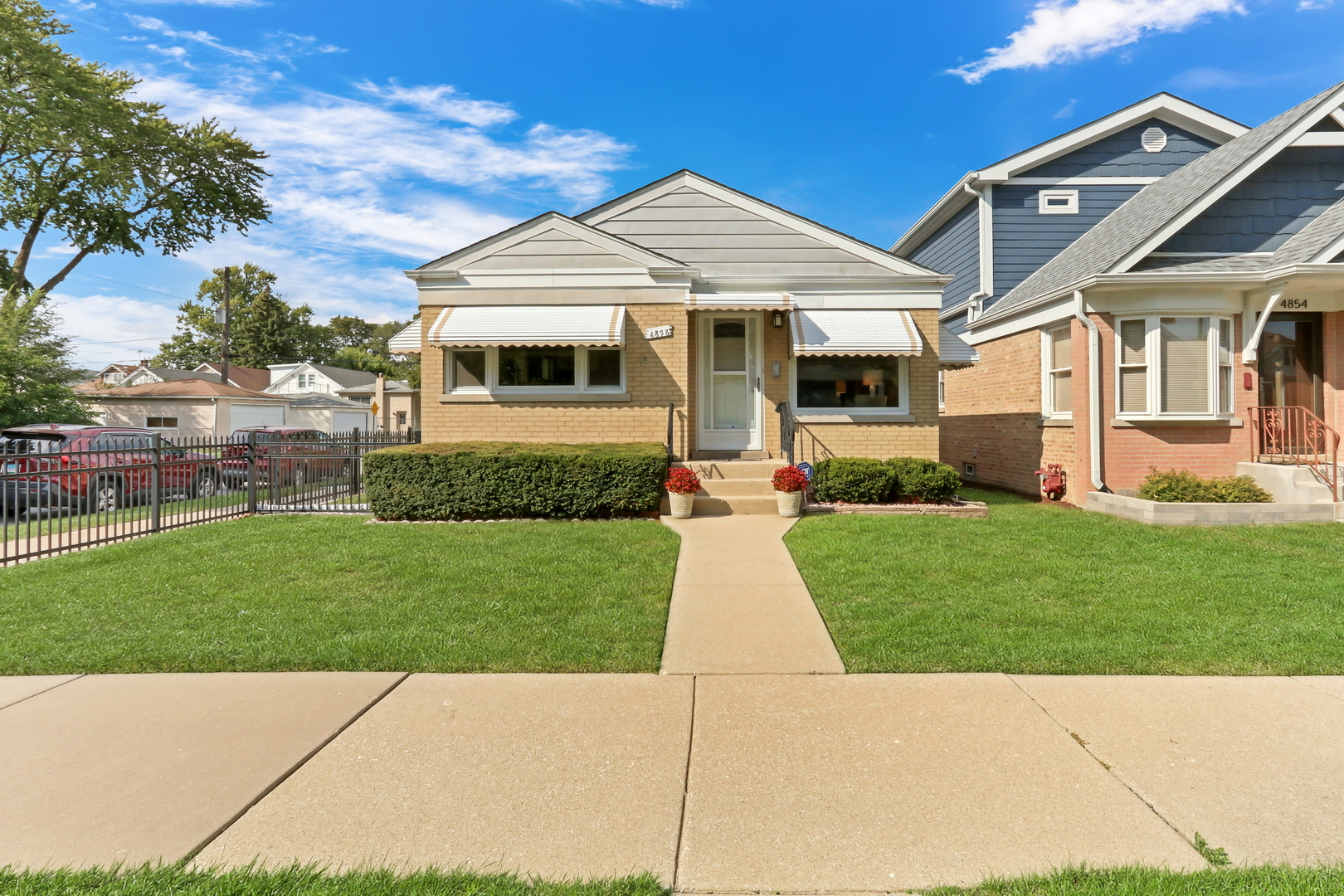 4858 W Strong Street, Chicago, IL 60630