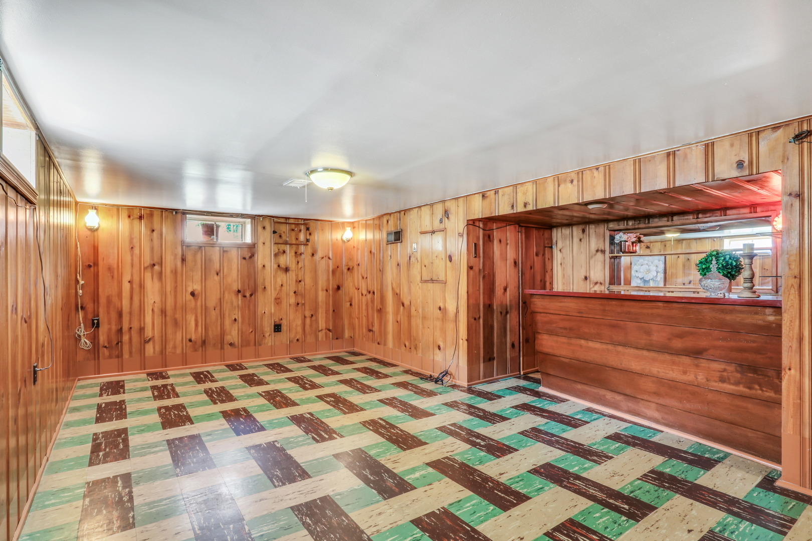 4858 W Strong Street, Chicago, IL 60630