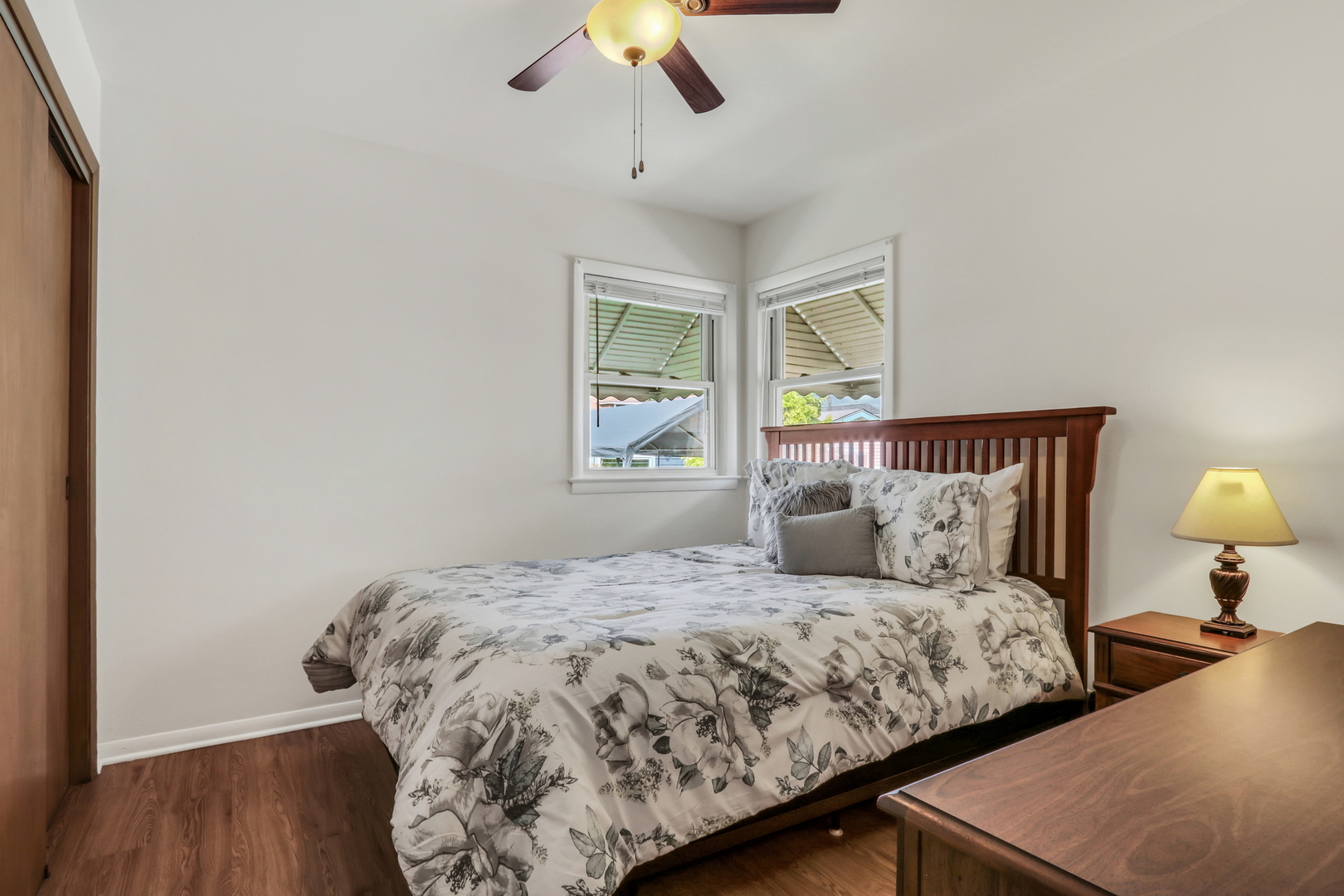 4858 W Strong Street, Chicago, IL 60630