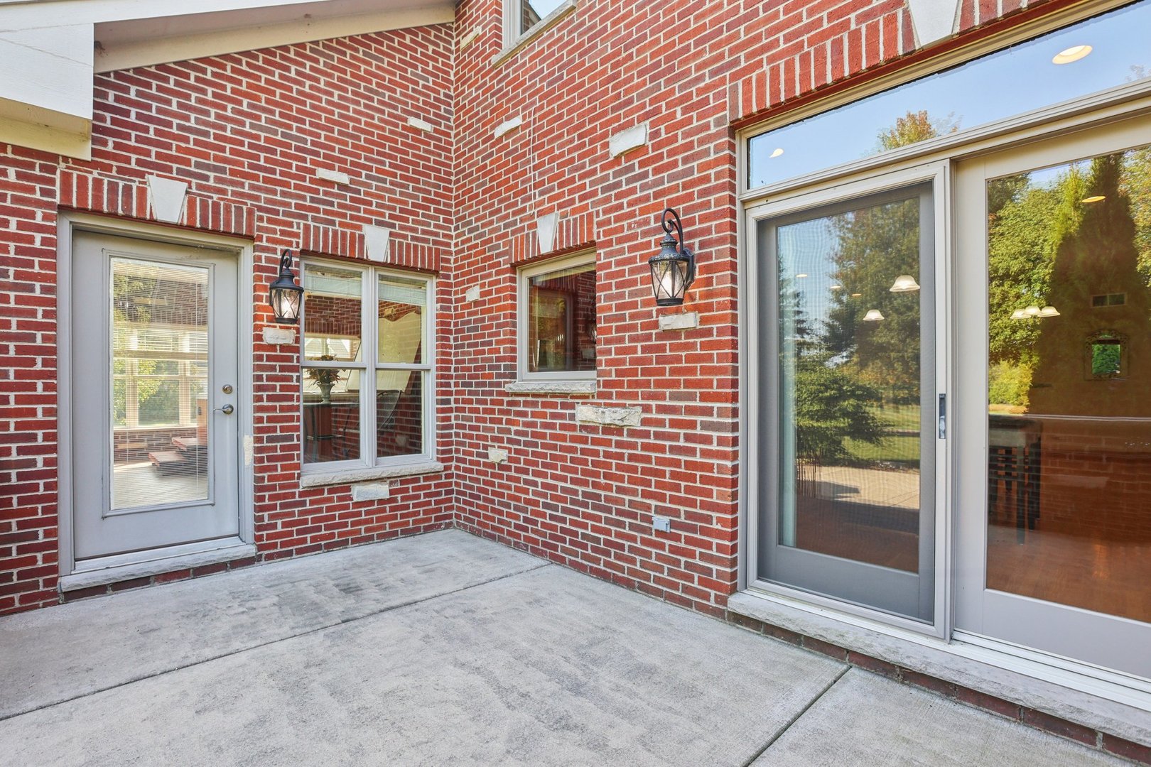9804 Palmer Drive, Lakewood, IL 60014