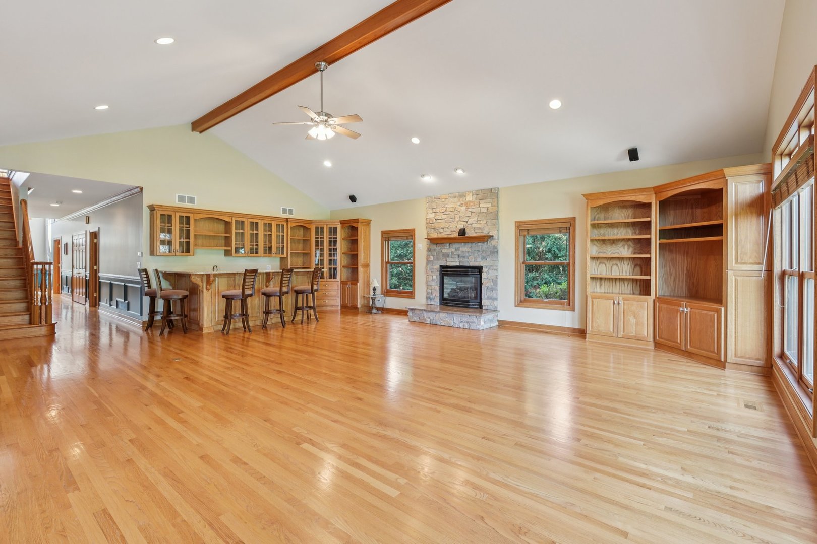 9804 Palmer Drive, Lakewood, IL 60014