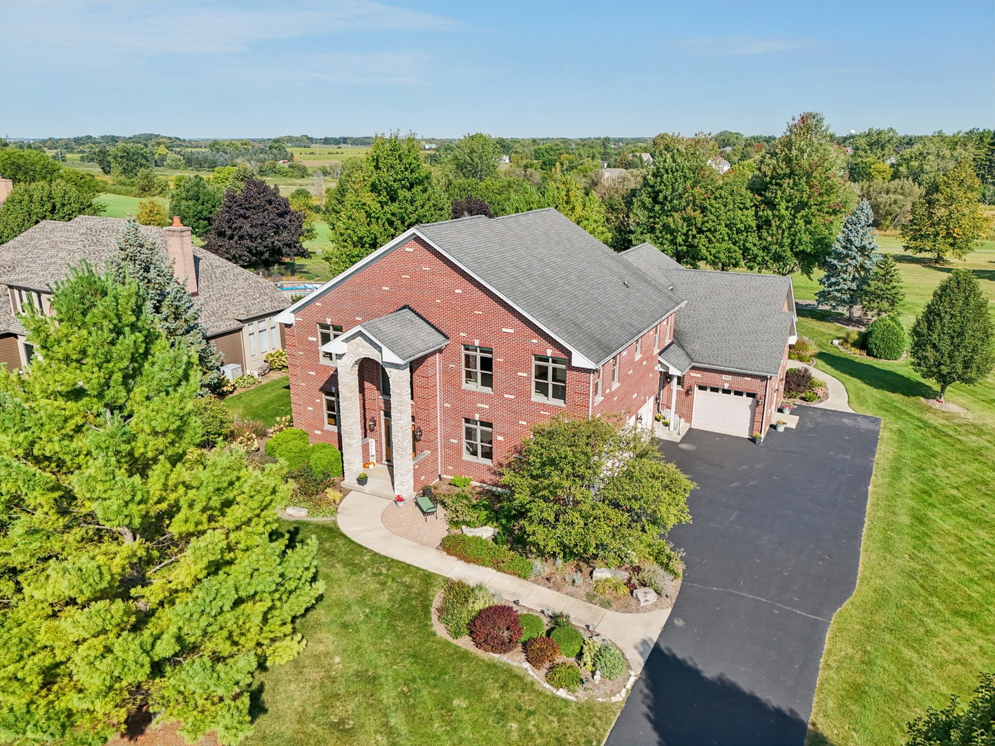 9804 Palmer Drive, Lakewood, IL 60014