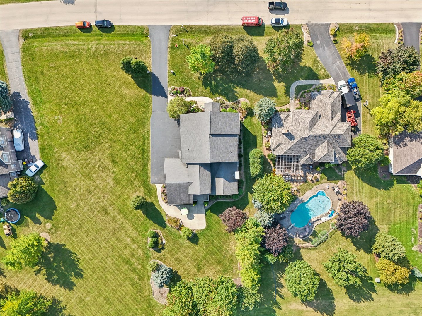 9804 Palmer Drive, Lakewood, IL 60014