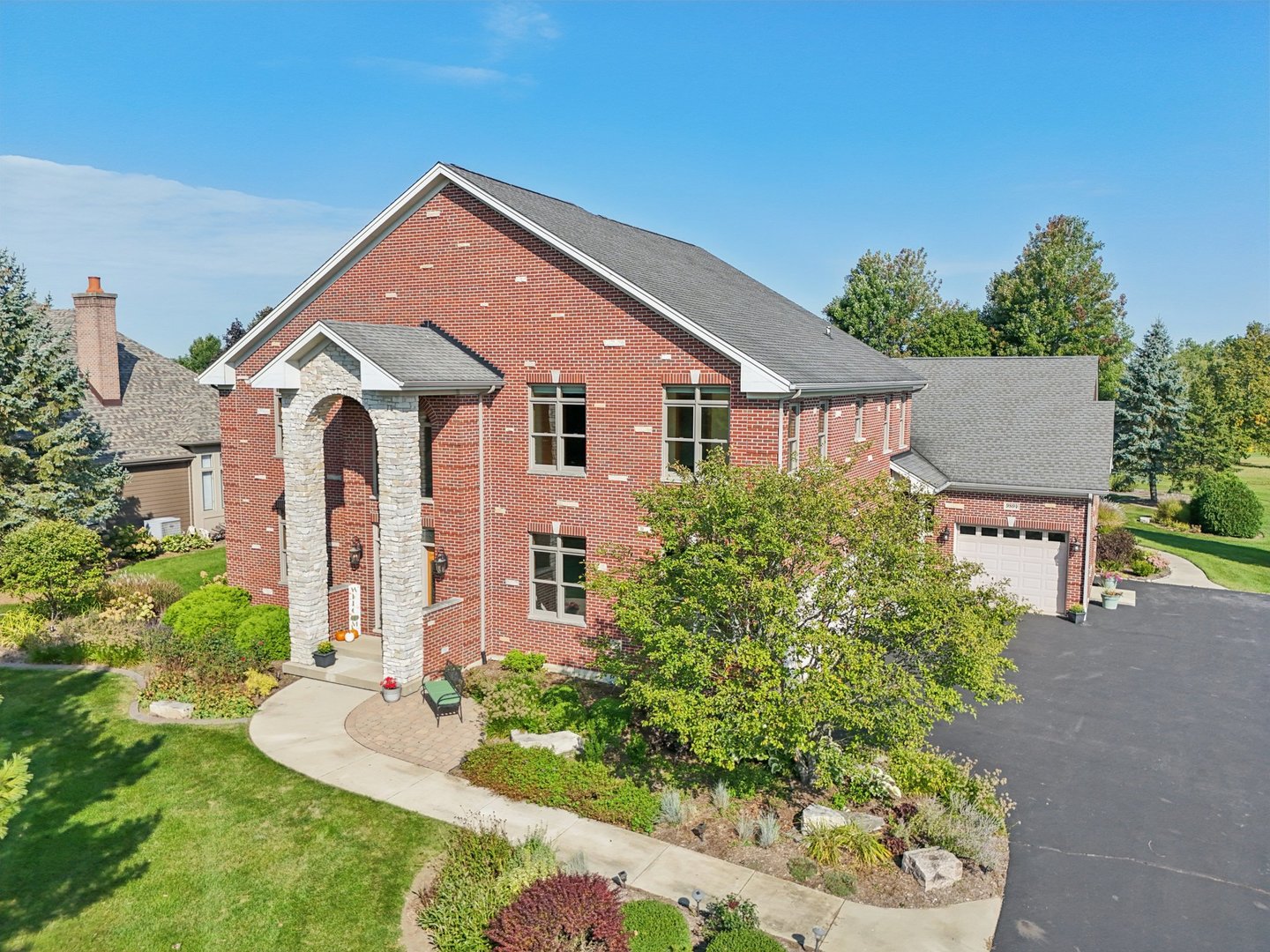 9804 Palmer Drive, Lakewood, IL 60014