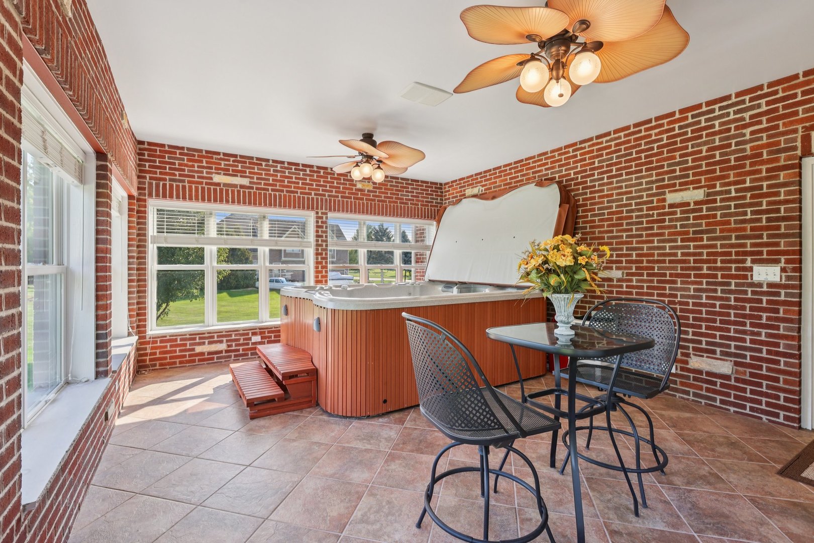 9804 Palmer Drive, Lakewood, IL 60014