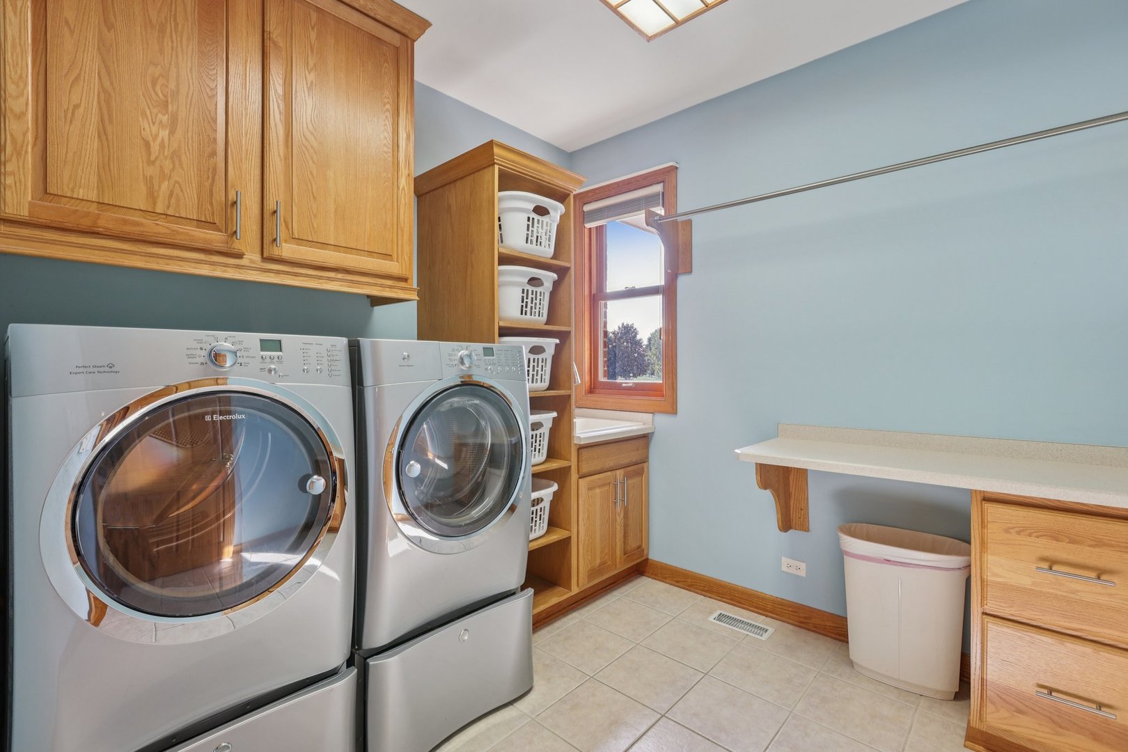 9804 Palmer Drive, Lakewood, IL 60014