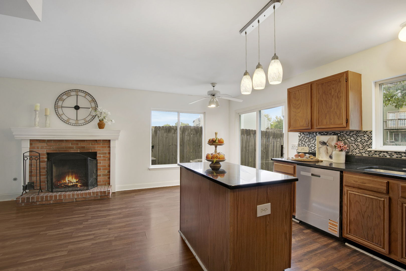 51 W Rustic Lane, Round Lake Beach, IL 60073