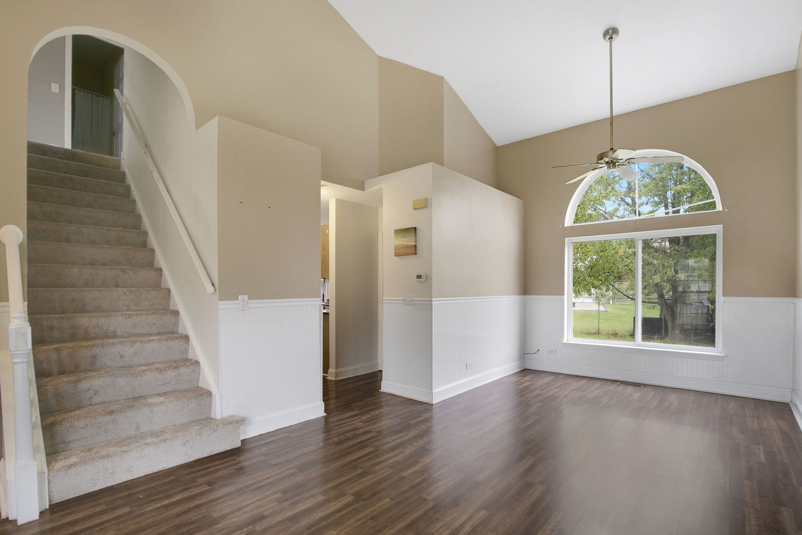 51 W Rustic Lane, Round Lake Beach, IL 60073