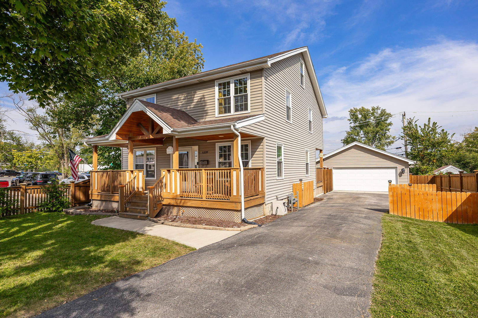 4339 Linscott Avenue, Downers Grove, IL 60515