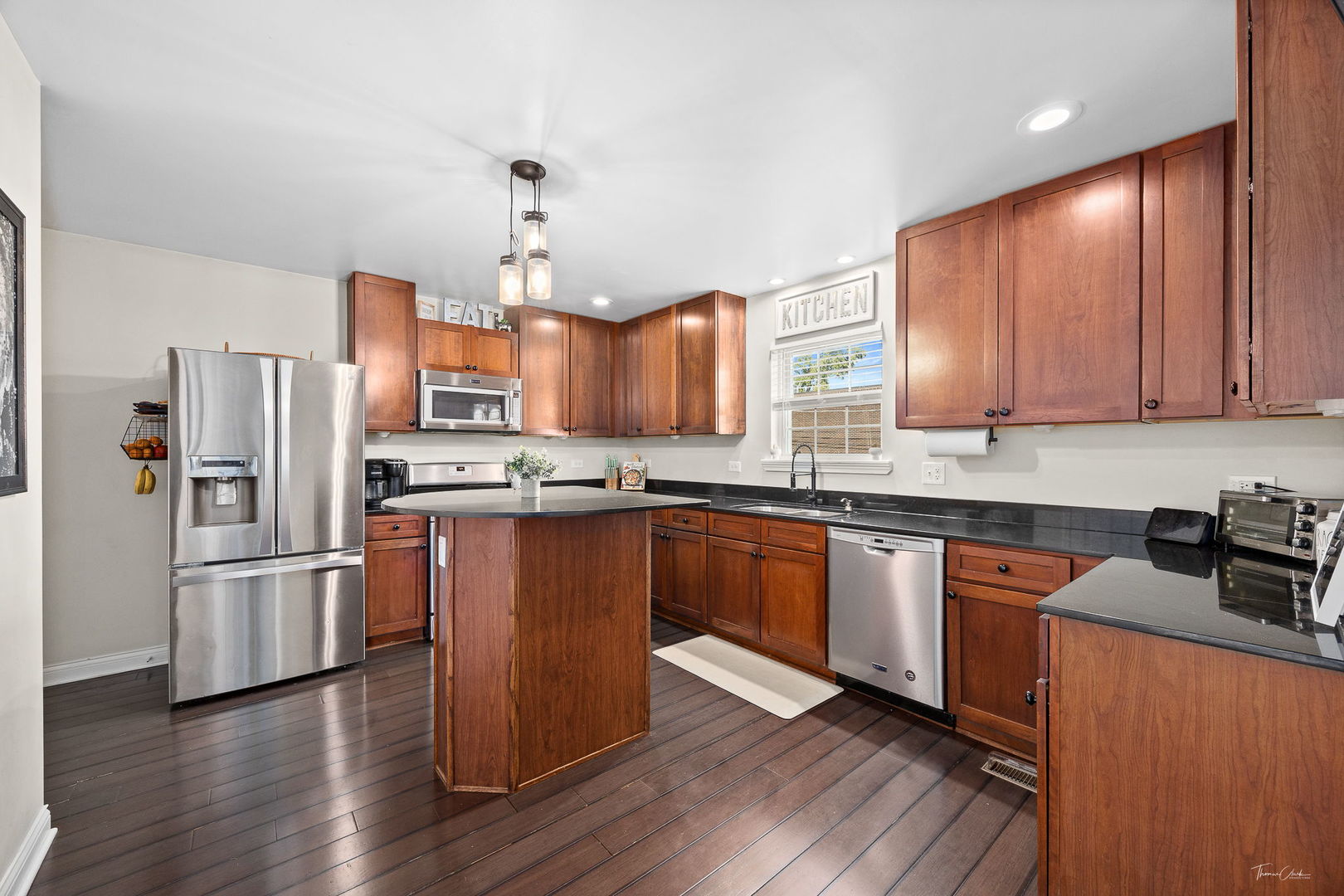 4339 Linscott Avenue, Downers Grove, IL 60515