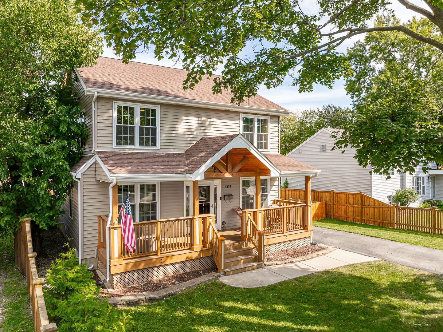 4339 Linscott Avenue, Downers Grove, IL 60515