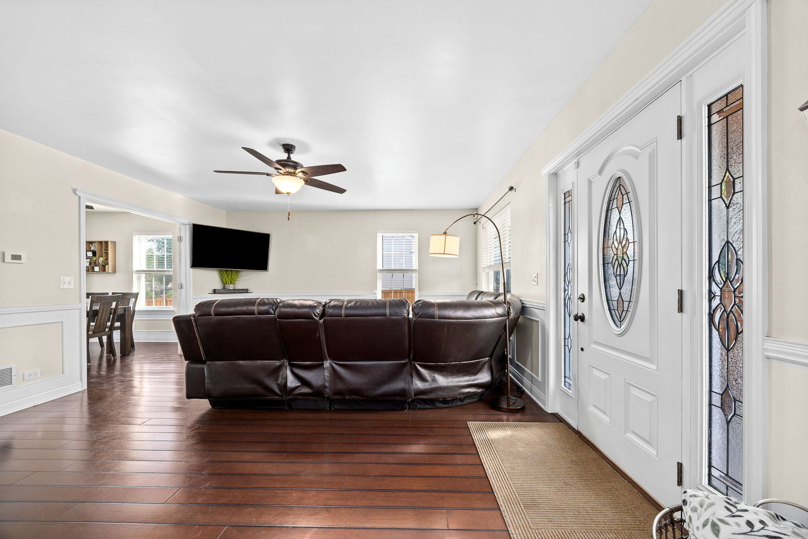 4339 Linscott Avenue, Downers Grove, IL 60515