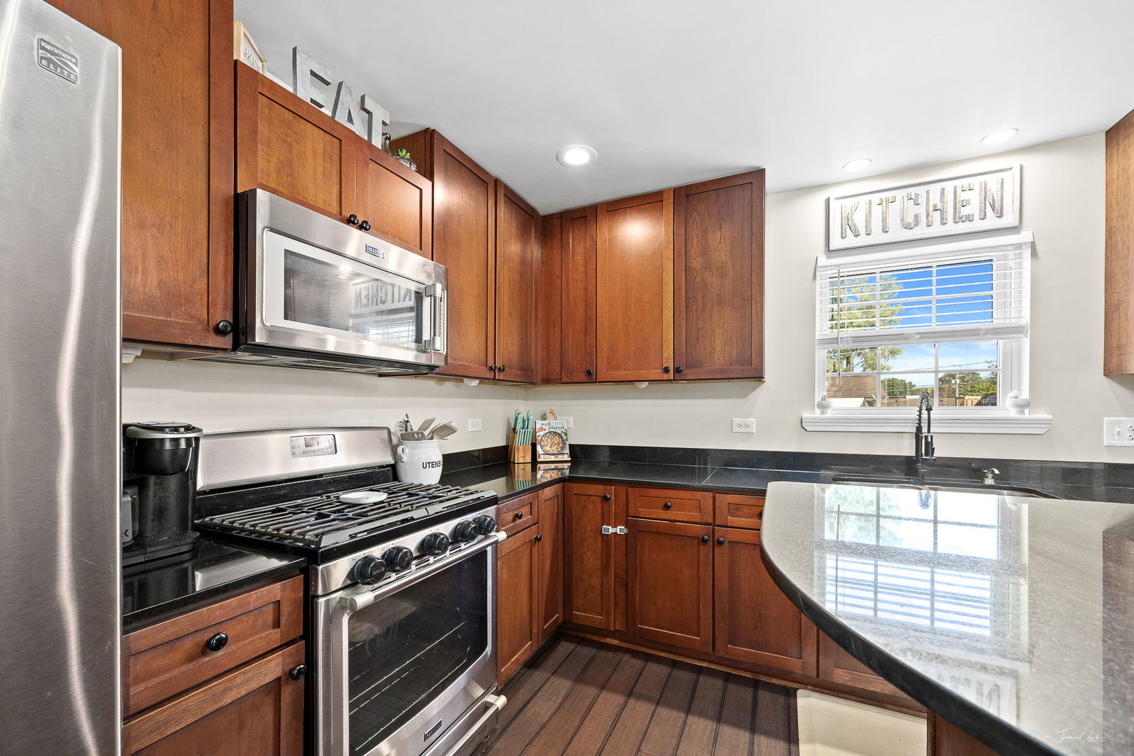 4339 Linscott Avenue, Downers Grove, IL 60515