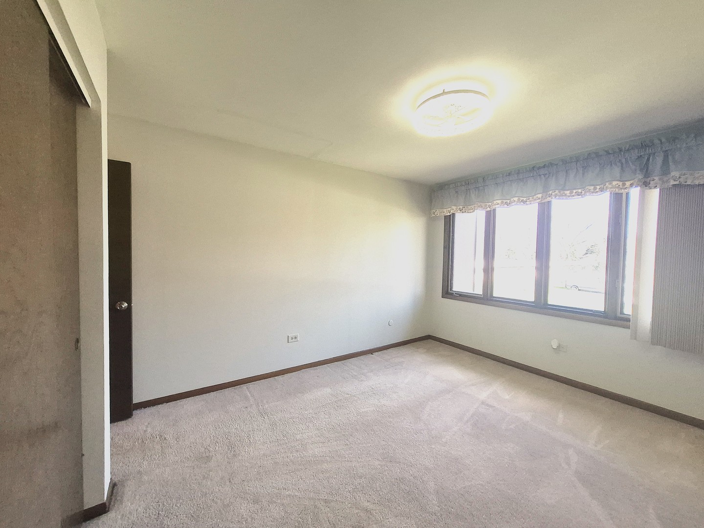 5715 Park Place #J2, Crestwood, IL 60418