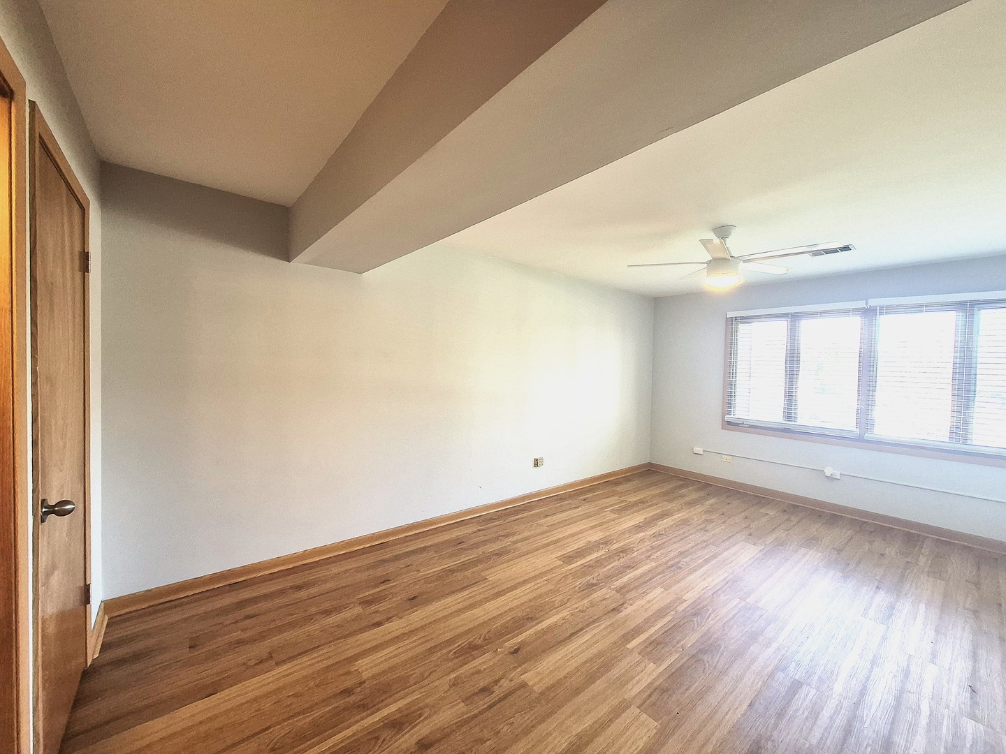5715 Park Place #J2, Crestwood, IL 60418