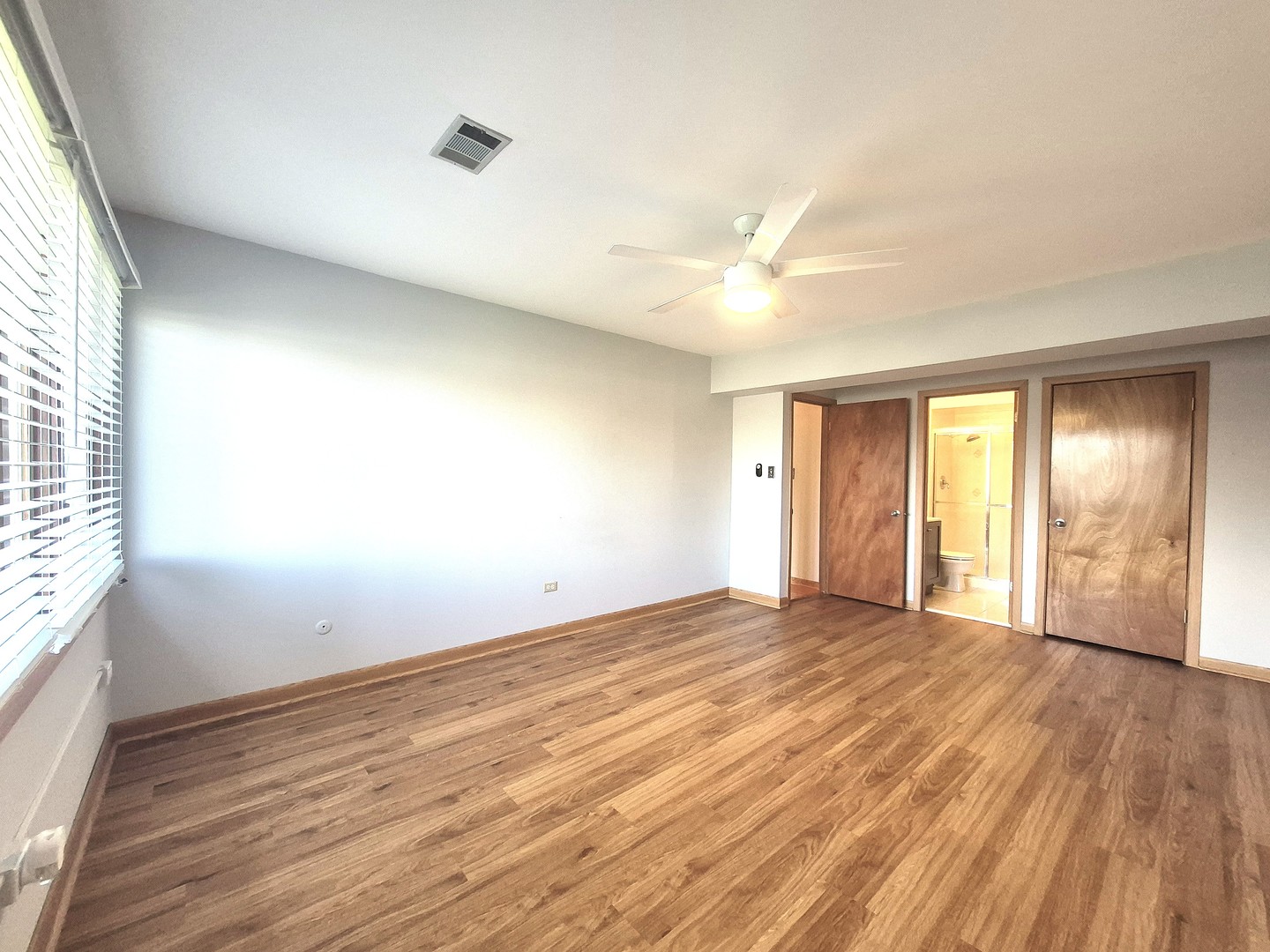 5715 Park Place #J2, Crestwood, IL 60418