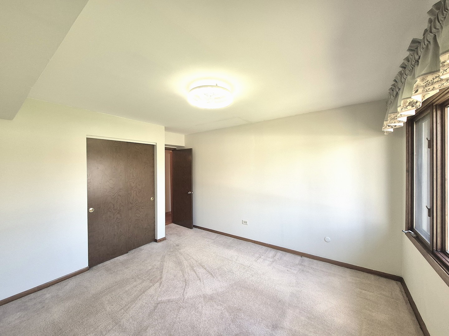5715 Park Place #J2, Crestwood, IL 60418