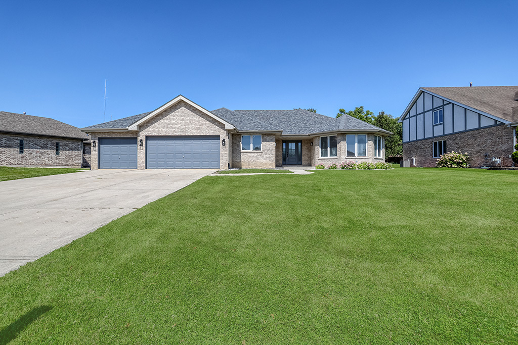 13132 W Beaver Lake Drive, Homer Glen, IL 60491