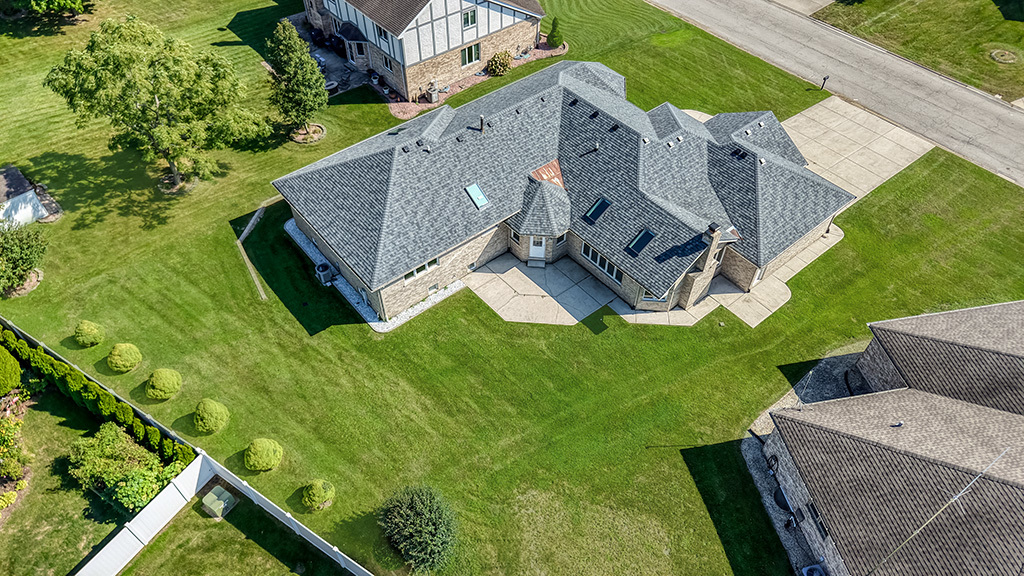 13132 W Beaver Lake Drive, Homer Glen, IL 60491