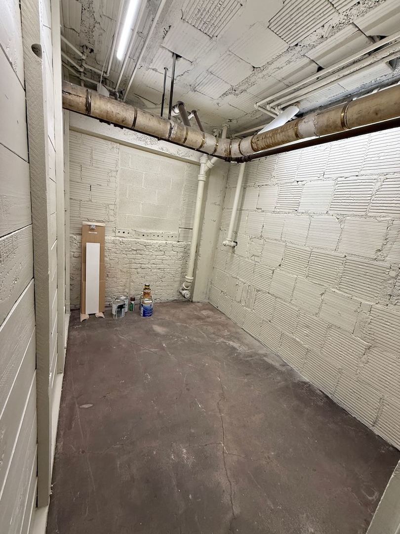 305 N Prairie Street #7, Champaign, IL 61820