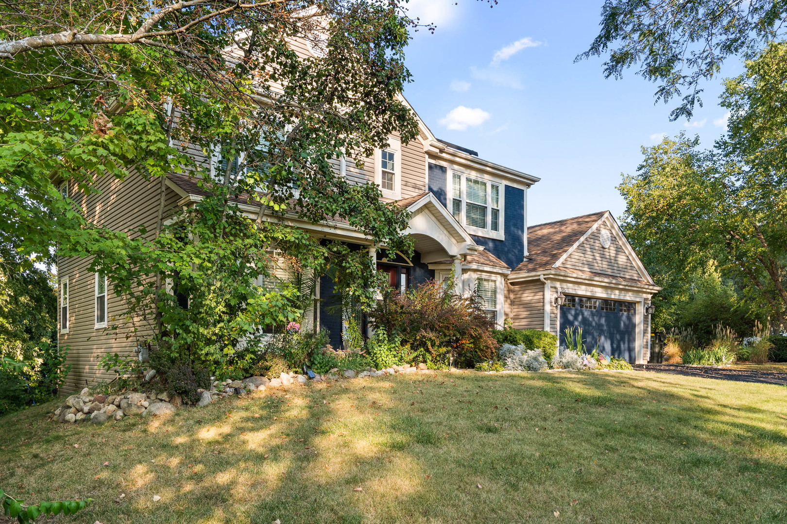 515 SURREY RIDGE Drive, Cary, IL 60013