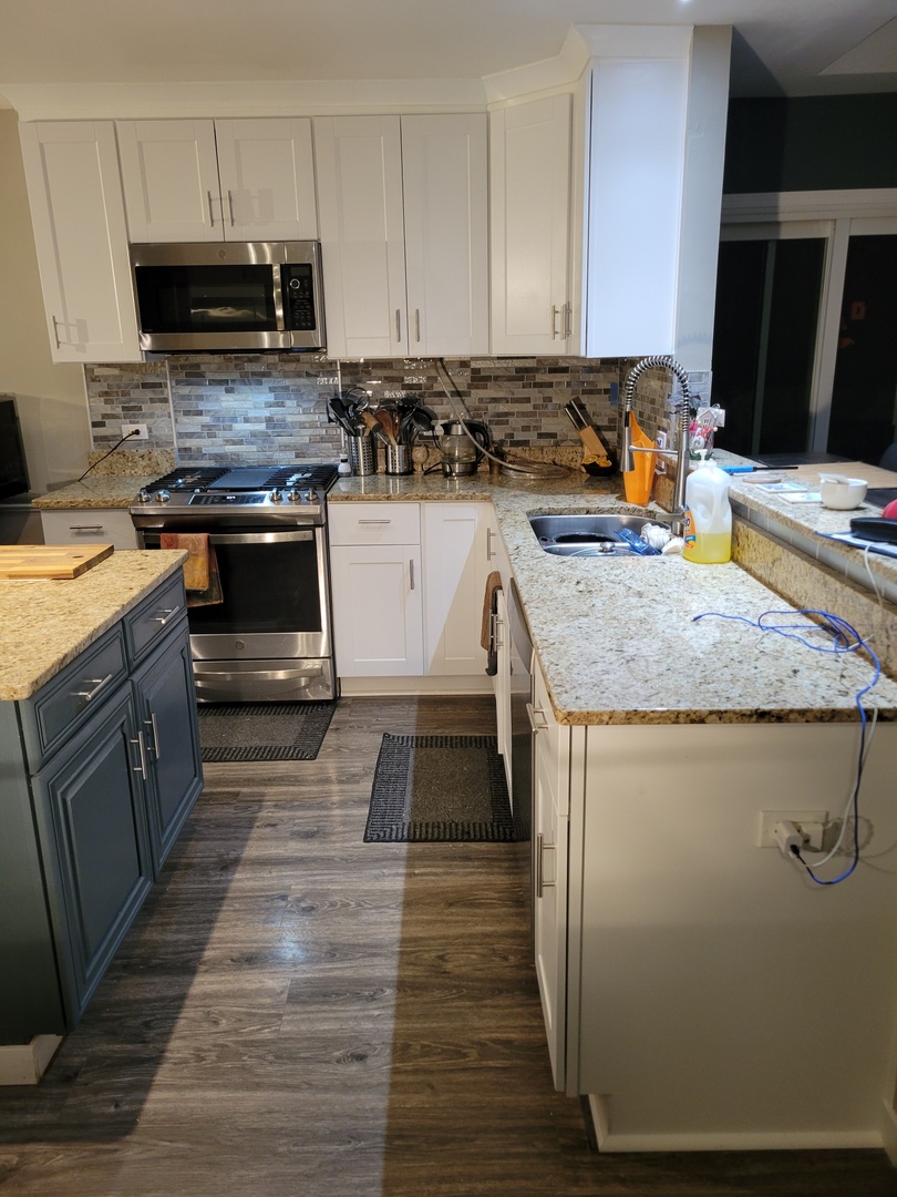 515 SURREY RIDGE Drive, Cary, IL 60013