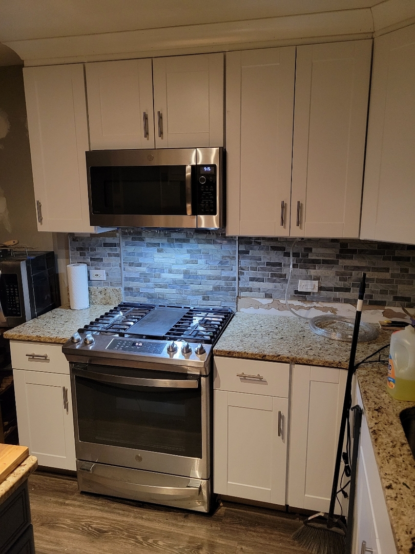 515 SURREY RIDGE Drive, Cary, IL 60013