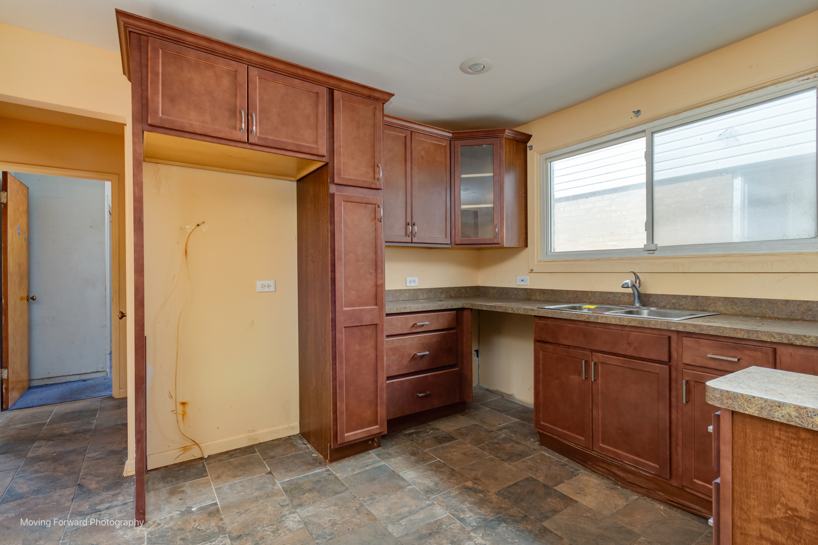 4540 S Leclaire Avenue, Chicago, IL 60638