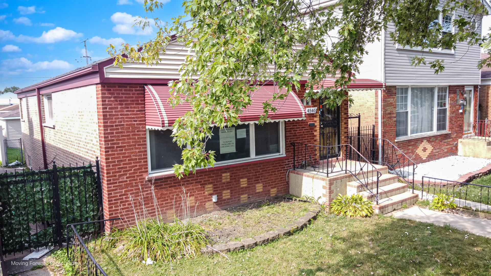 4540 S Leclaire Avenue, Chicago, IL 60638