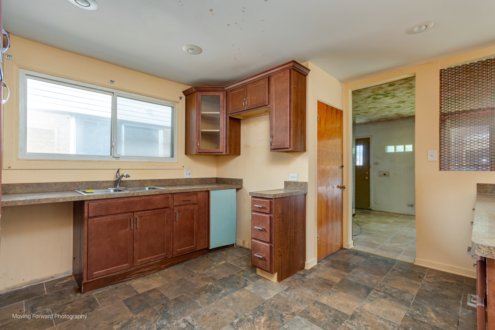 4540 S Leclaire Avenue, Chicago, IL 60638