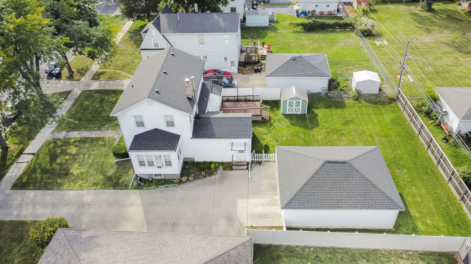 964 Woodlawn Avenue, Des Plaines, IL 60016