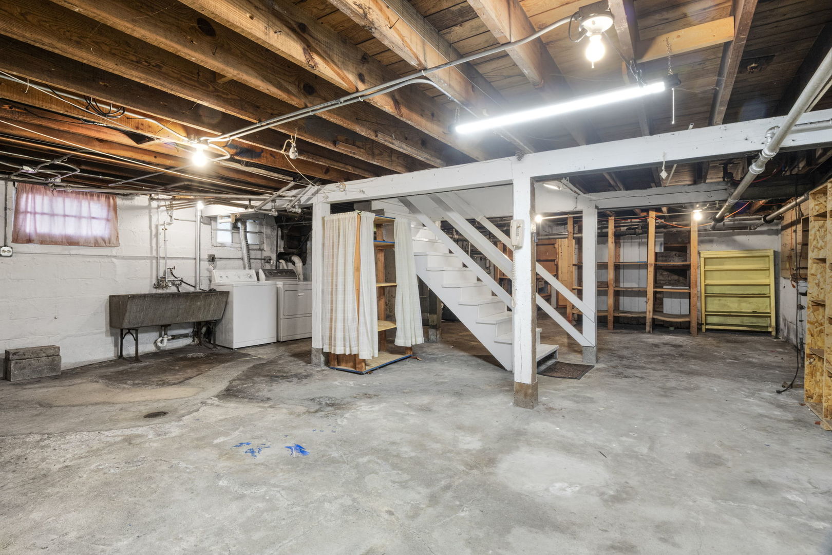 964 Woodlawn Avenue, Des Plaines, IL 60016