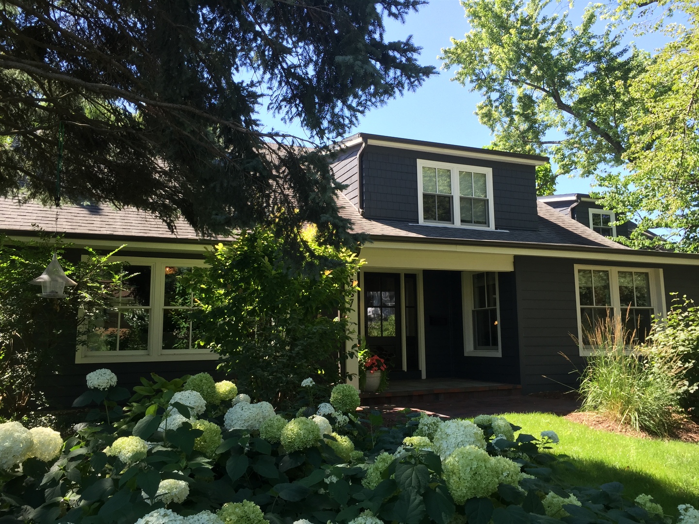 567 Deerpath Road, Glen Ellyn, IL 60137