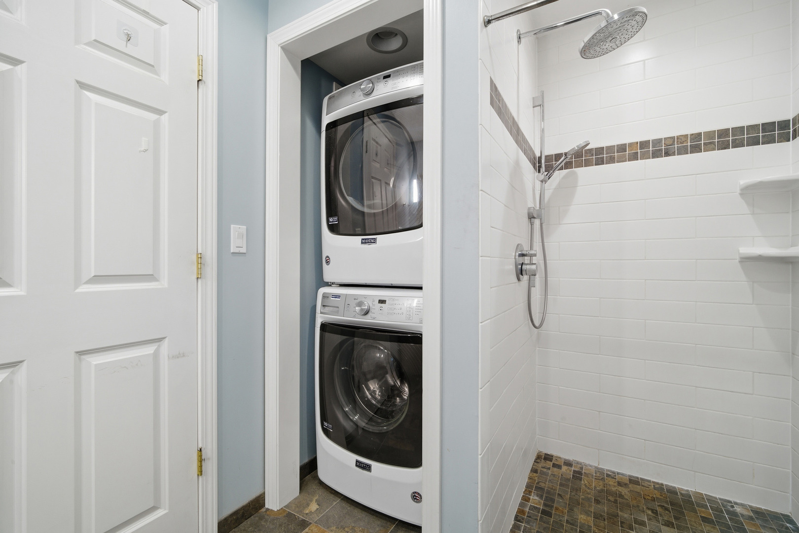 514 S 4th Avenue, Des Plaines, IL 60016