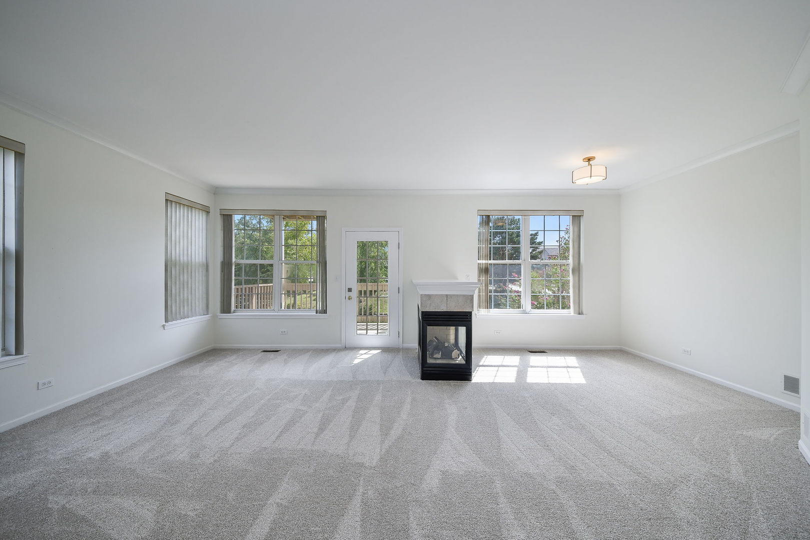 279 BLUE SPRUCE Lane #0, Glendale Heights, IL 60139